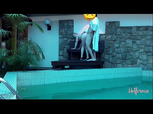 ❤️ Sjef inviterer hushjelp til bassenget, men kunne ikke motstå en varm ️ Hard porno hos oss